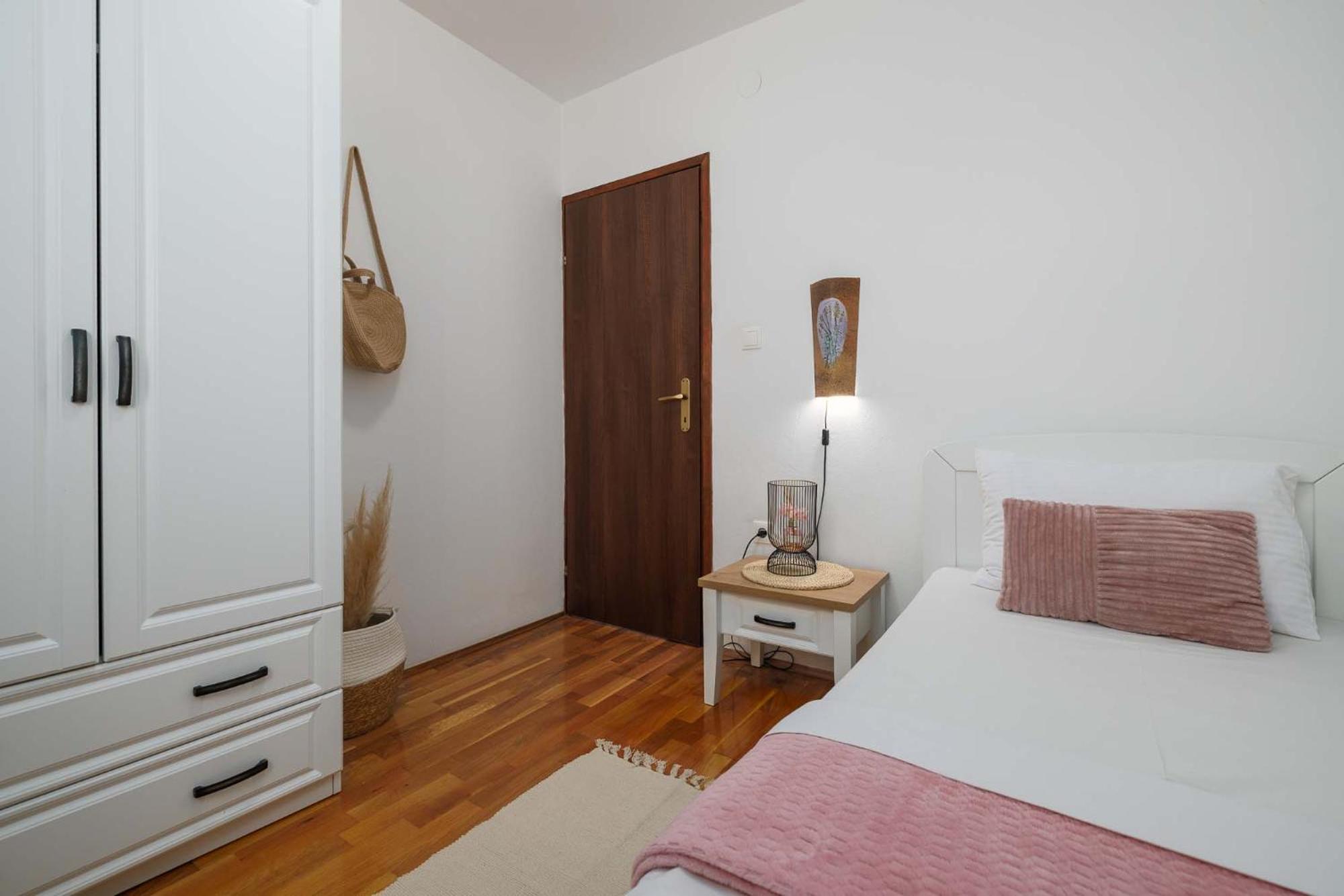 Apartment Marina Kornić Eksteriør bilde
